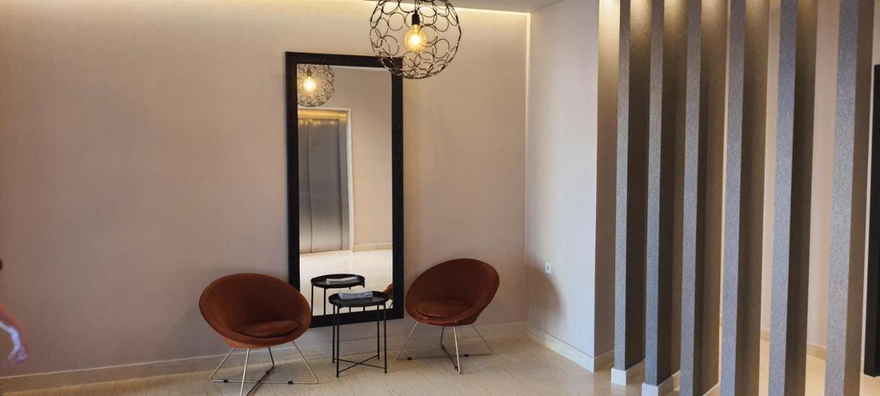 Luxury Apartment Stefanija Тиват Екстериор снимка