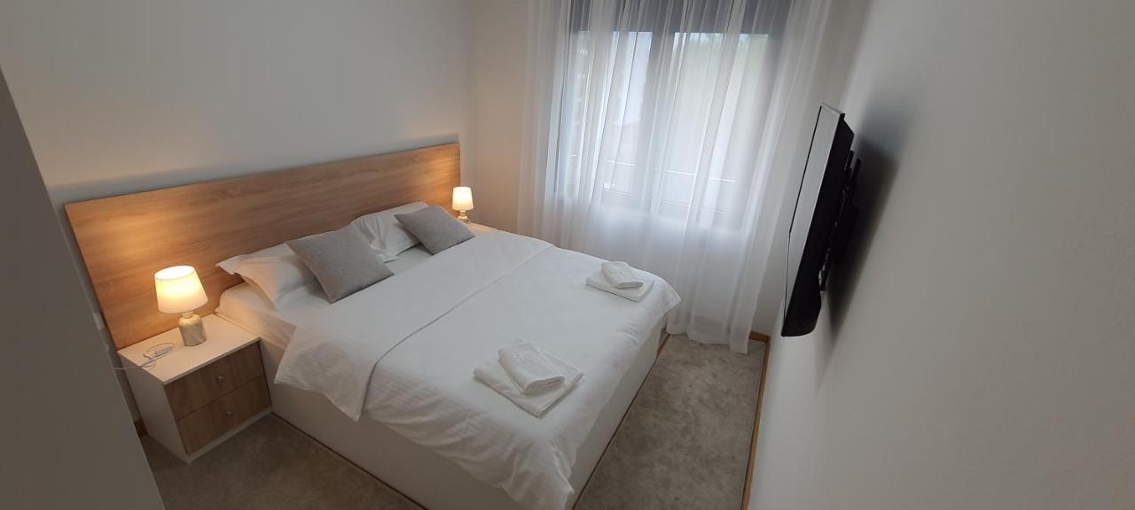 Luxury Apartment Stefanija Тиват Екстериор снимка