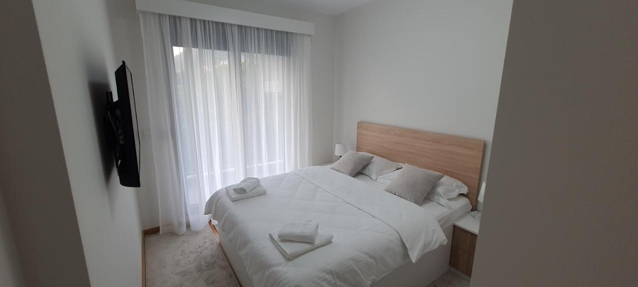 Luxury Apartment Stefanija Тиват Екстериор снимка