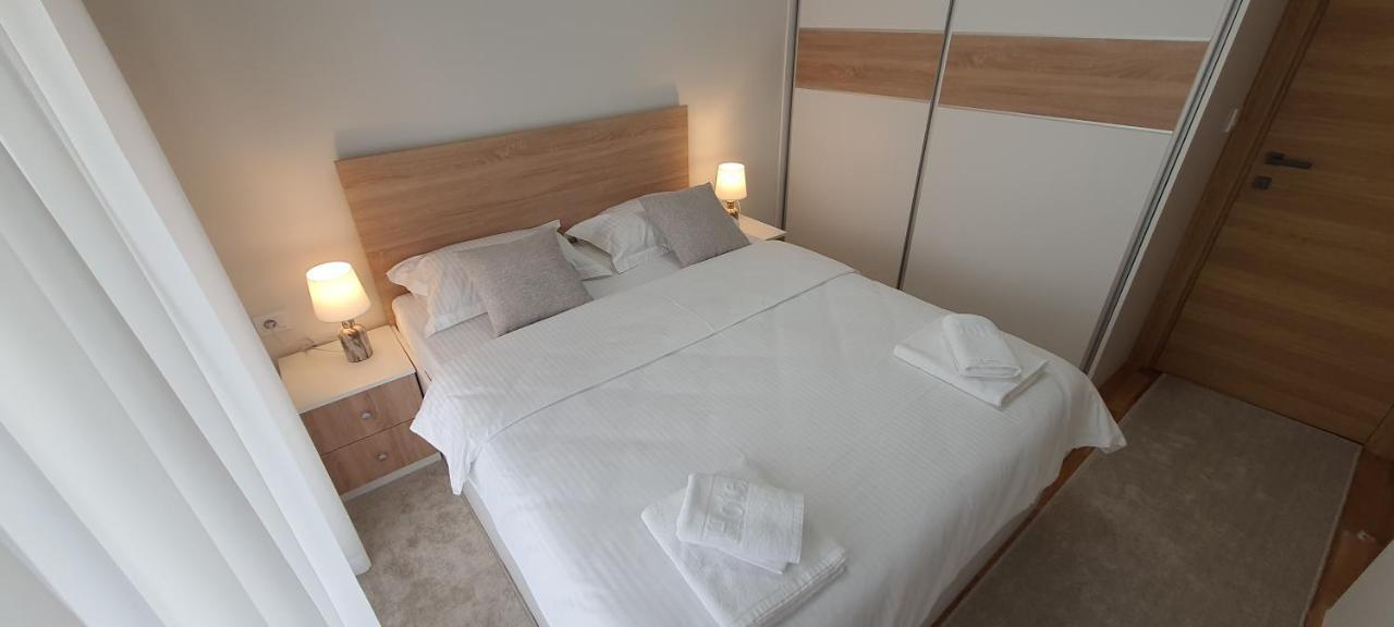 Luxury Apartment Stefanija Тиват Екстериор снимка