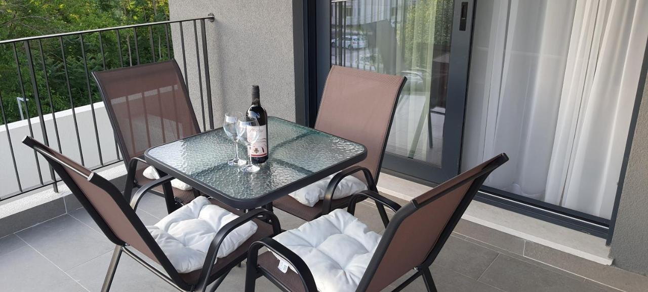Luxury Apartment Stefanija Тиват Екстериор снимка